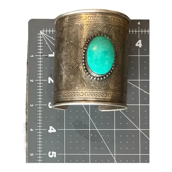 Silver Cuff Bracelet with Turquoise Stone - Picture 3 of 4